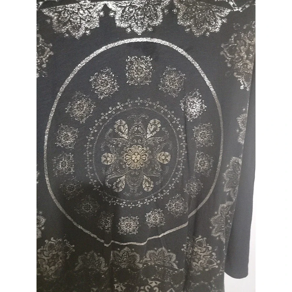 Lucky Brand Graphic Metallic Foil Circle Burst Tee‎ M